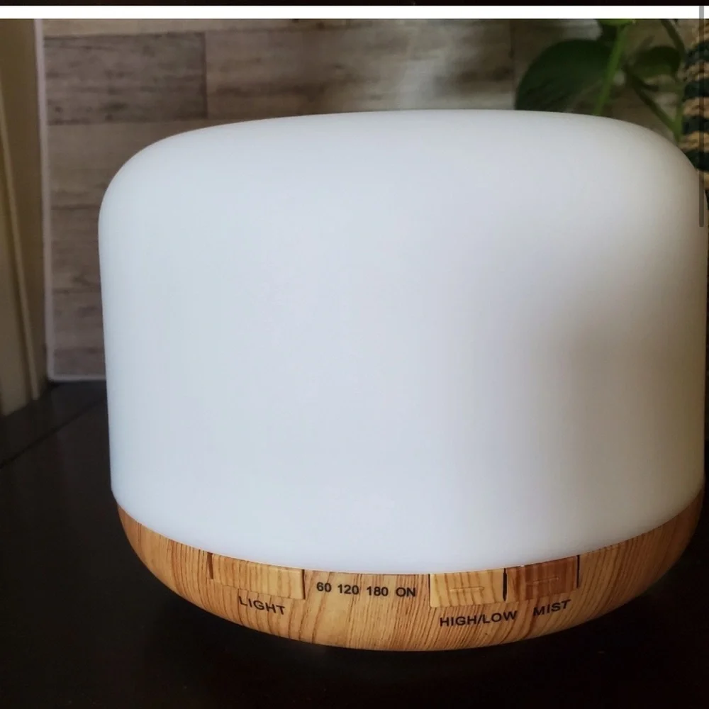 Essential Oil Ultrasonic Light Up Diffuser